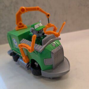 Paw Patrol - Rocky Tugboat Vehicle & Figure